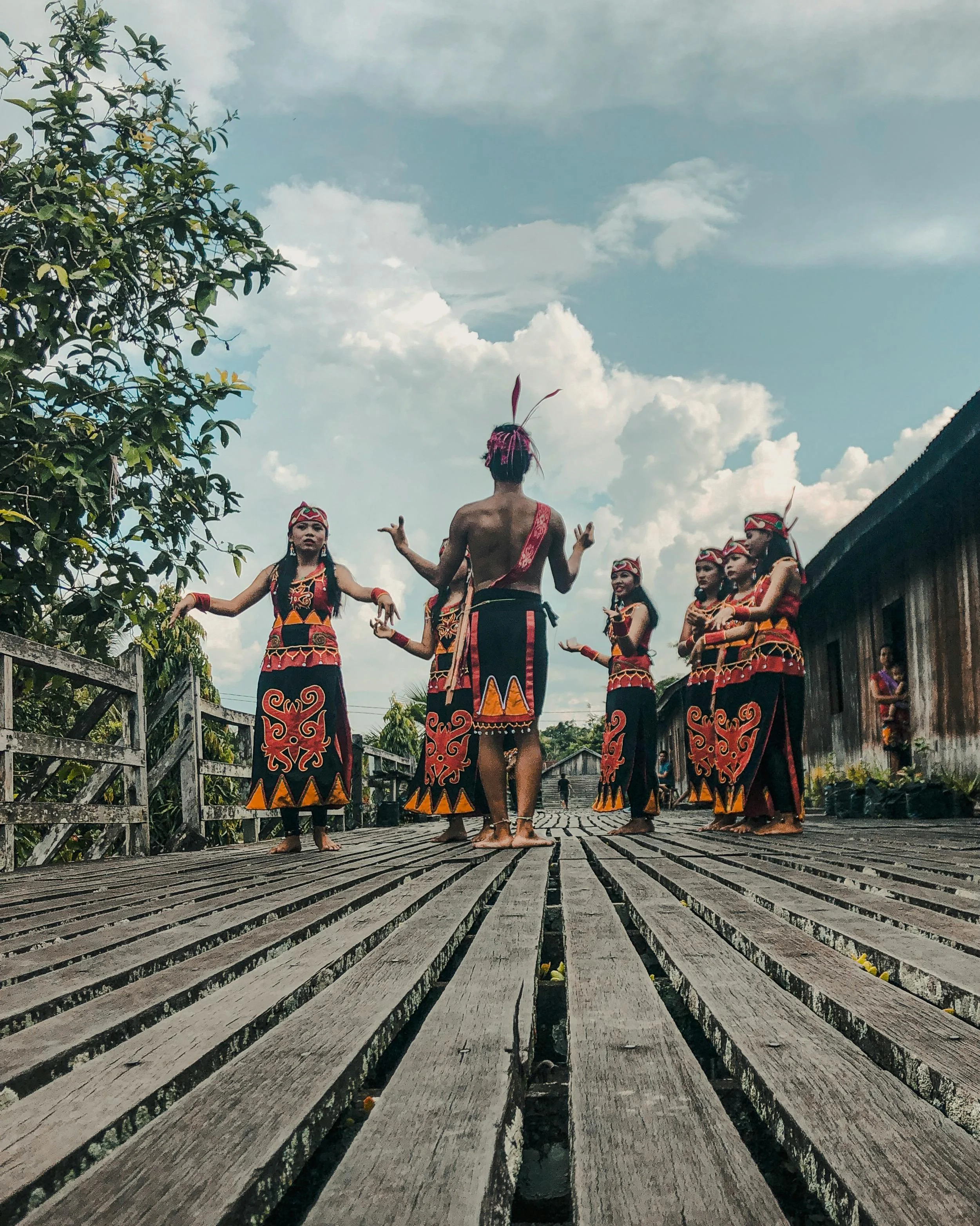 dayak-tribal-dance-performance-traditional-costume